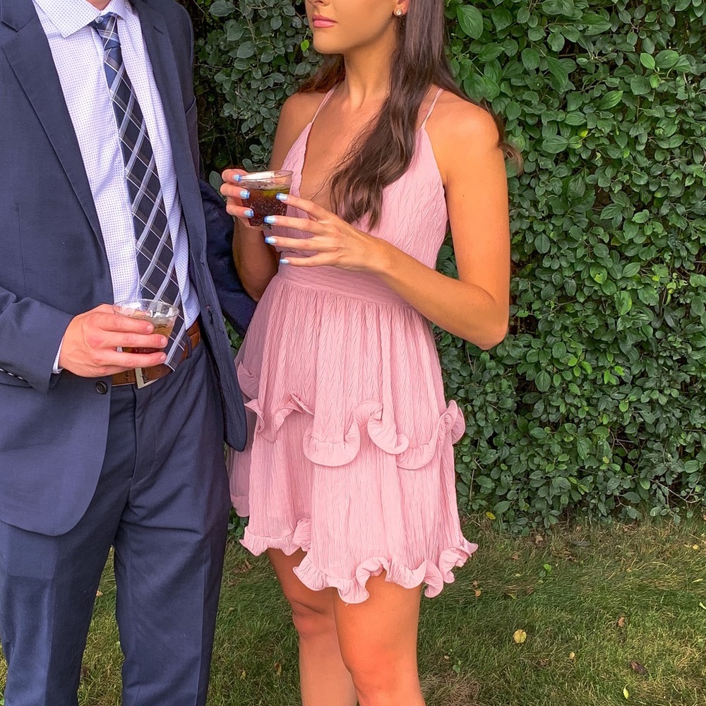 Blush chiffon dress 🌸